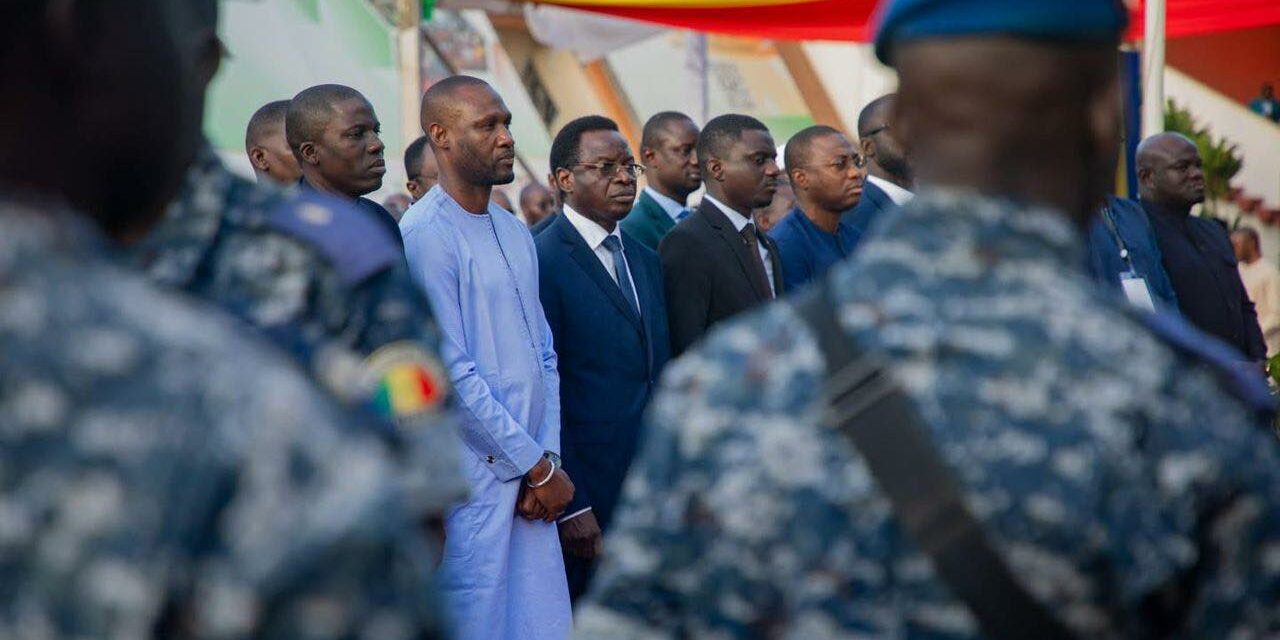 Visite de Monsieur Serigne Gueye Diop, Ministre de l’Industrie et du Commerce au Stand du MIN et de la GGP