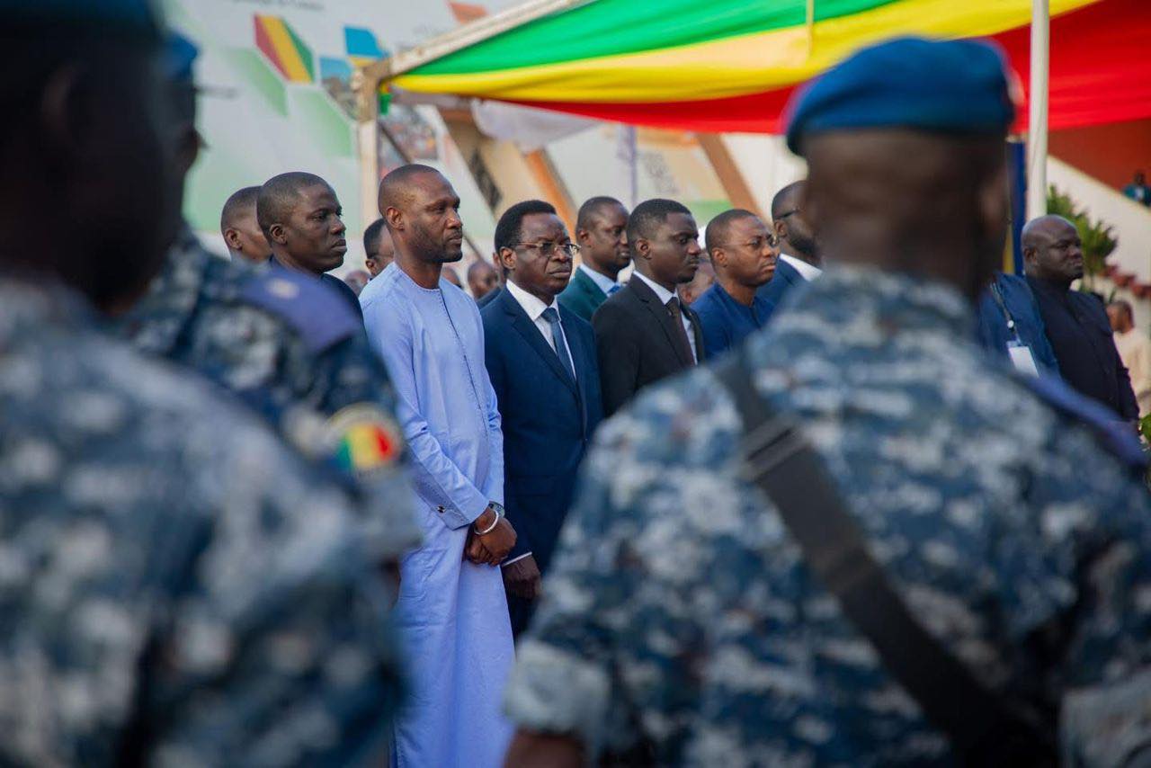 Visite de Monsieur Serigne Gueye Diop, Ministre de l’Industrie et du Commerce au Stand du MIN et de la GGP